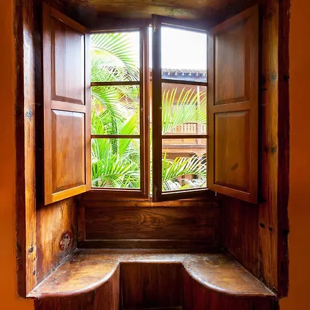 La Quinta Roja The Senses Collection