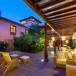 Hotel Livvo La Quinta Roja 4*
