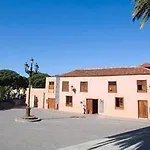 Livvo La Quinta Roja Hotel 4*