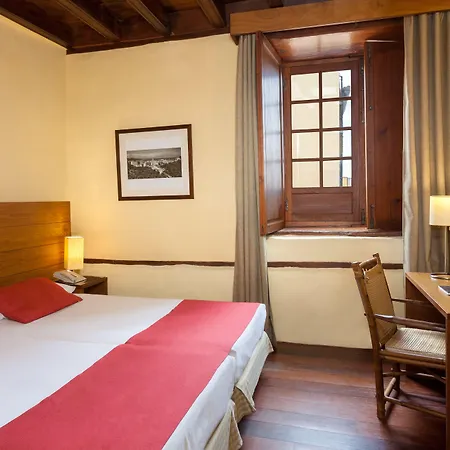 מלון Livvo La Quinta Roja 4*