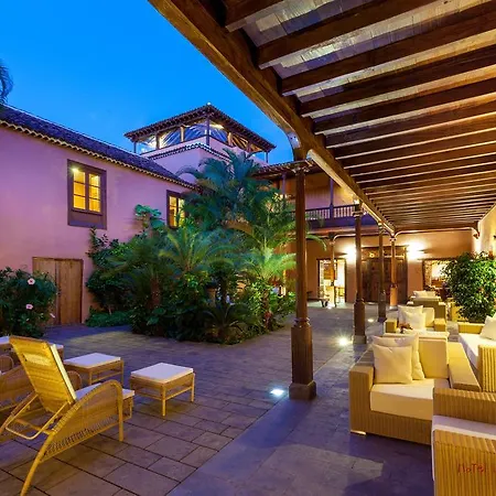 Livvo La Quinta Roja Hotel 4*