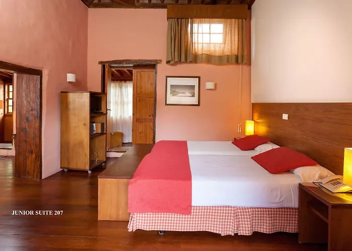 Livvo La Quinta Roja Hotel