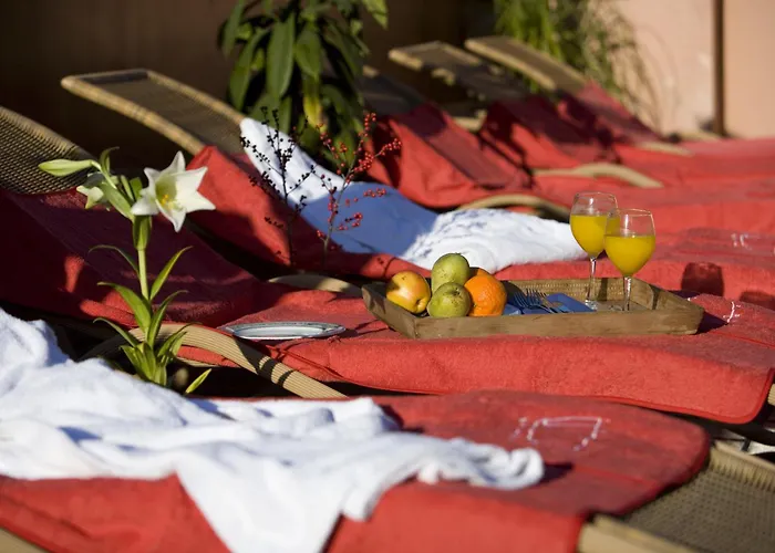 Livvo La Quinta Roja Hotel