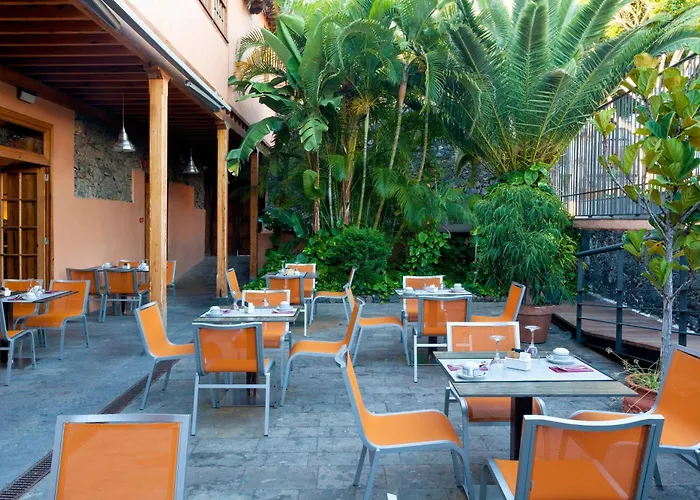 Livvo La Quinta Roja Hotel 4*