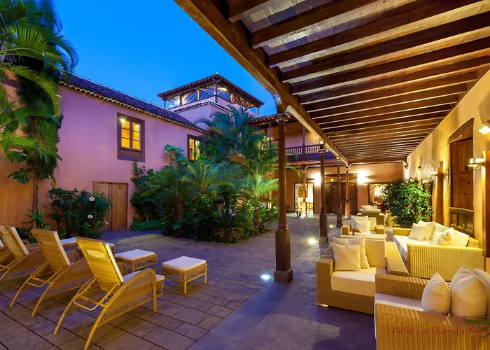 Hotel Livvo La Quinta Roja 4*