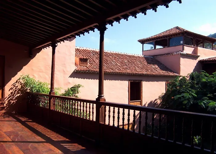 Livvo La Quinta Roja Hotel 4*